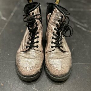 Dr. Martens KIDS crinkle metallic lace up booties KIDS
